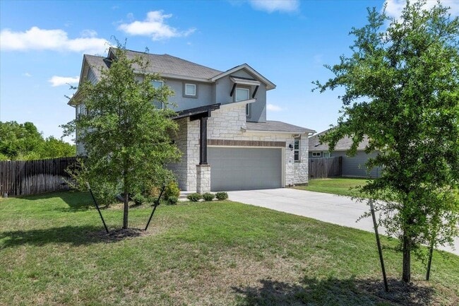 Photo - 121 Emerald Pass