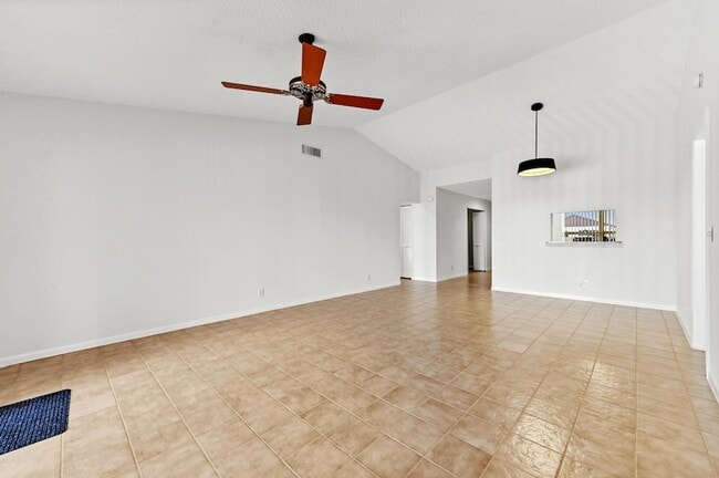 Photo - 8515 Lakepoint Ct