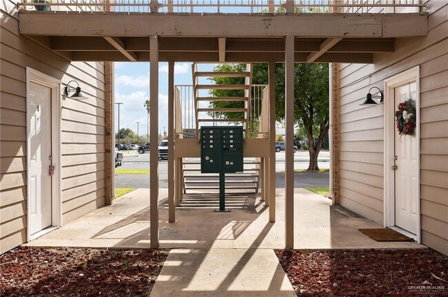 Photo - 1006 W Kelly Ave Unit G