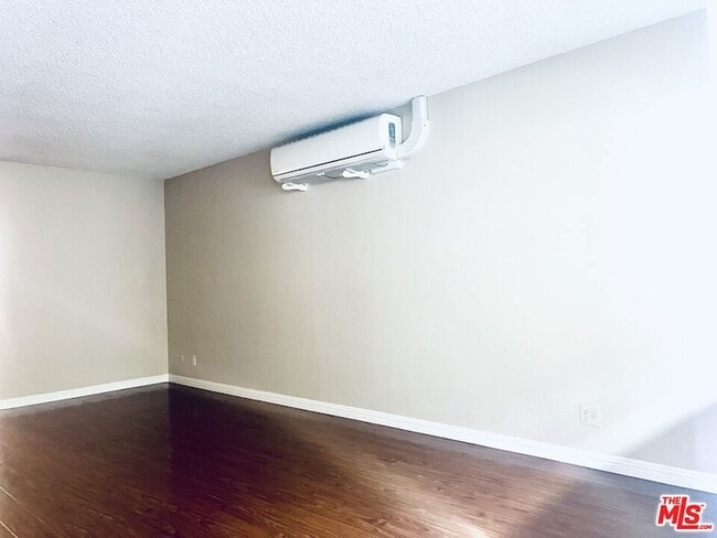 Photo - 1132 Alameda Ave