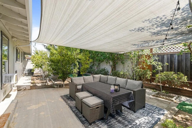 Photo - 398 Pinehurst Ave Unit ID1310556P