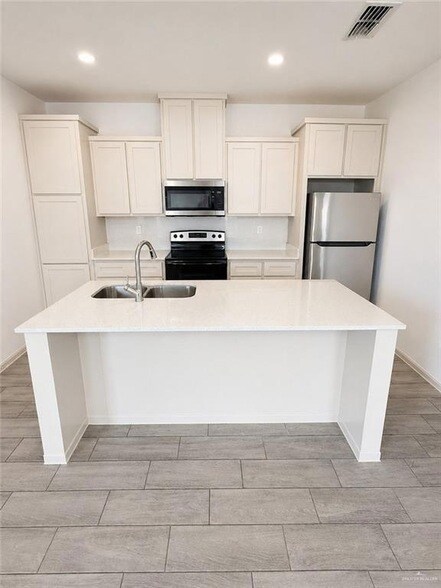 Photo - 1505 Shavano Dr Unit 2