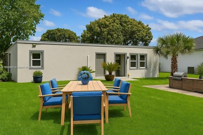 Photo - 607 SW 3rd St Unit 1