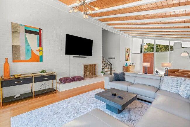 Photo - 700 Overbrook Dr Unit SI ID1591556P