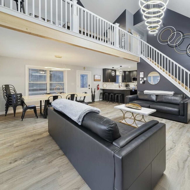 Building Photo - 126 Petrarch Trail Unit SI ID1399813P