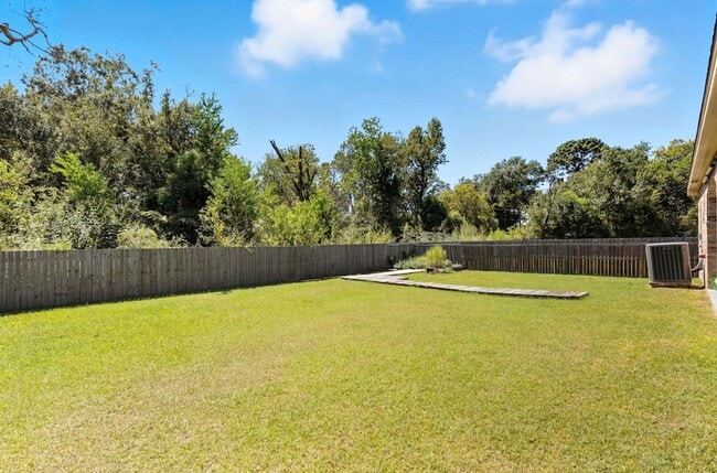 Photo - 170 Gilmer St