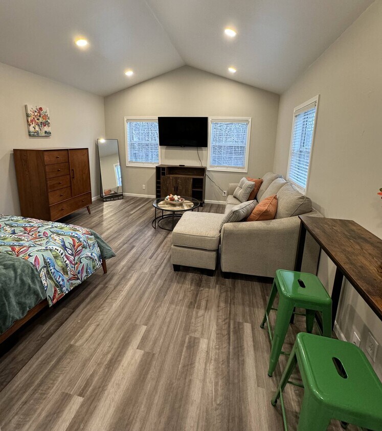 Floor Plan - Furnished Studio Corporate Suite