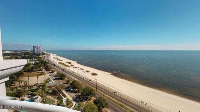 Photo - 2228 Beach Dr Unit 1304