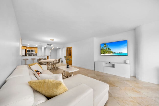 Photo - 1717 N Bayshore Dr Unit ID1281848P