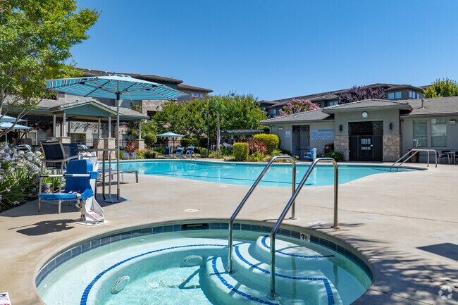 Photo - Fiori Estates