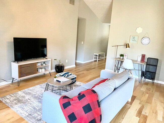 Building Photo - 6054 Lights Ferry Rd Unit ID1342427P