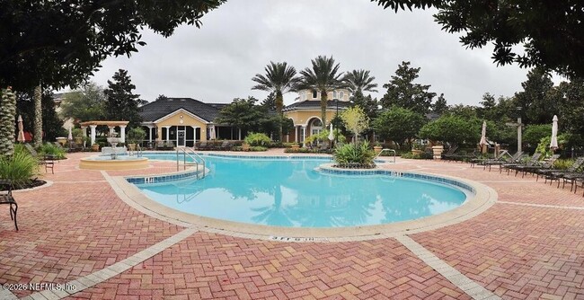 Photo - 10075 Gate Pkwy N Unit 807