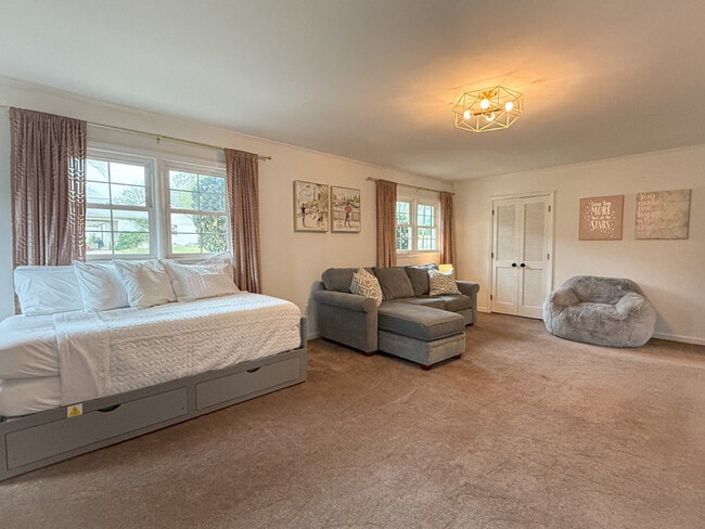 Photo - 7601 Bedfordshire Dr Unit ID1293793P