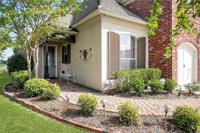 Photo - 109 Grand Champions Ln