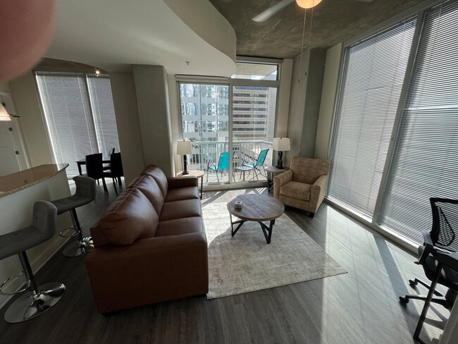 Photo - 415 S Mint St Unit ID1344180P