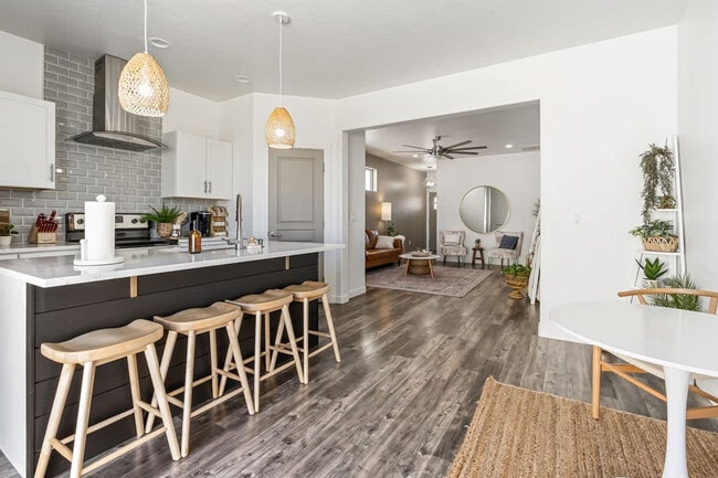 Photo - 2092 W Bella Ln Unit SI ID1460910P