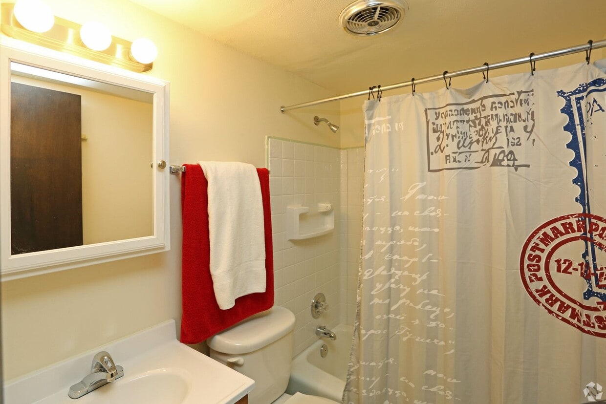 Floor Plan - 1Dx1-444