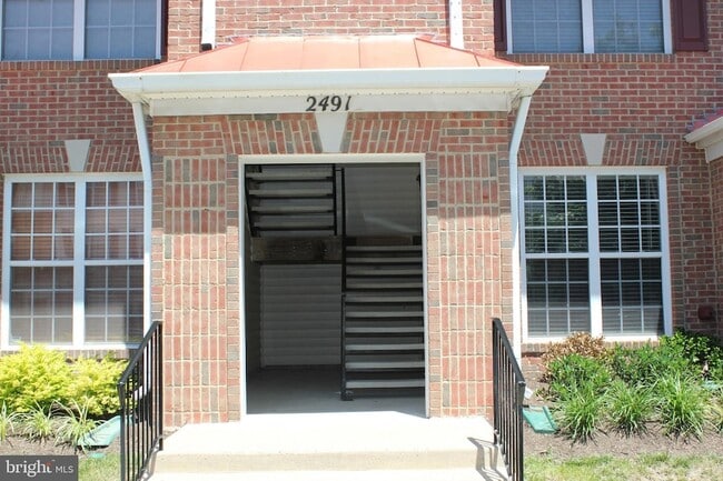 Photo - 2491 Quick St Unit 303