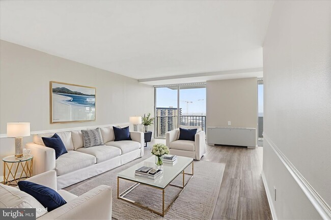 Building Photo - 301 N Beauregard St Unit 1404