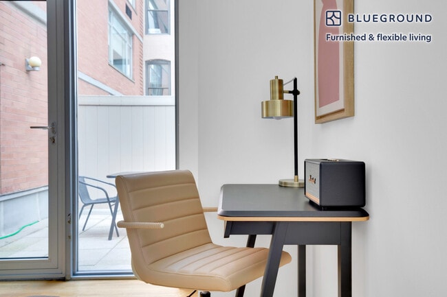 Photo - 120 W 21st St Unit FL11-ID678