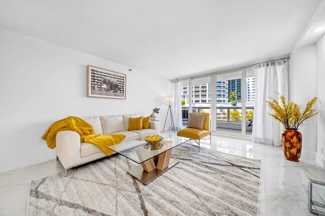 Building Photo - 1717 N Bayshore Dr Unit SI ID1054099P