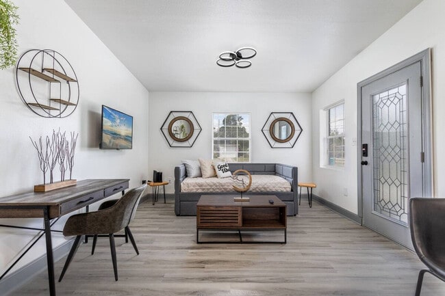 Building Photo - 5343 Hermosa St Unit ID1094237P