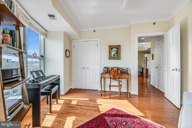 Photo - 777 7th St NW Unit 1110
