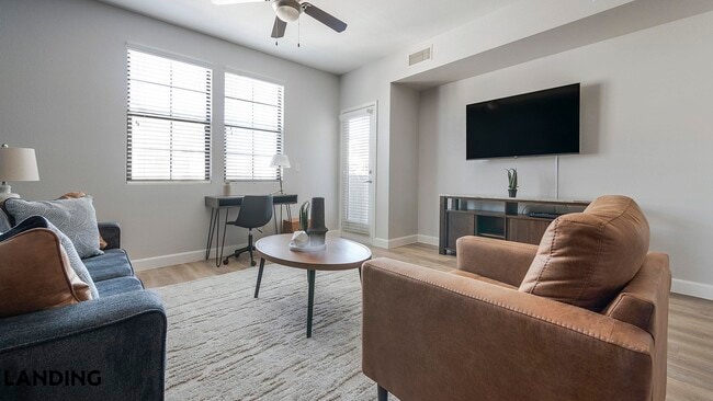 Photo - 9242 W Russell Rd Unit 01-201