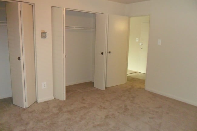 Photo - Wood Lee Arms