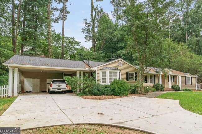 Photo - 2986 Mornington Dr NW