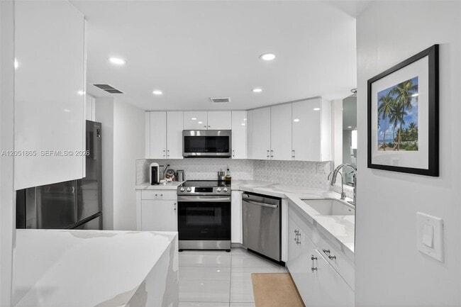 Photo - 3000 E Sunrise Blvd Unit 14C