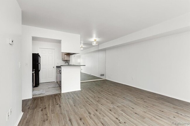 Photo - 22241 Atlantic Pointe Unit 116