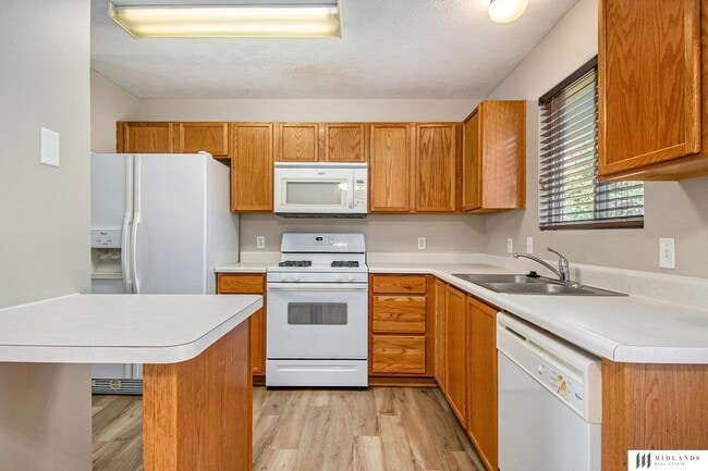 Photo - 17854 Lillian St