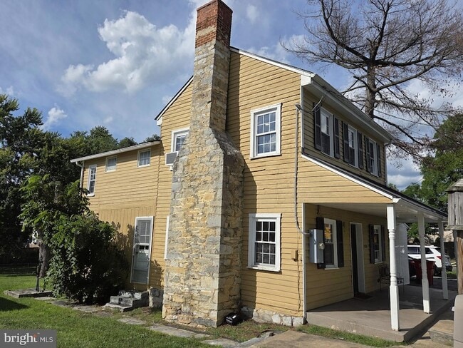Photo - 5335 Germain St