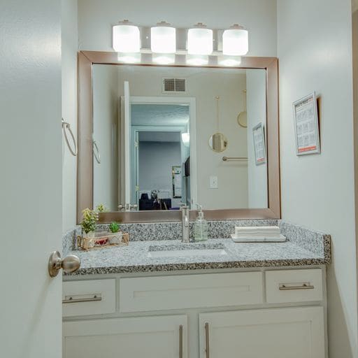 Photo - z-120125-Indigo at the Park