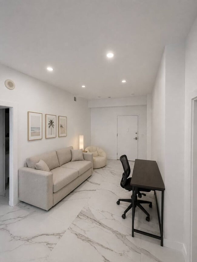 Photo - 19370 Collins Ave Unit SI ID1571651P