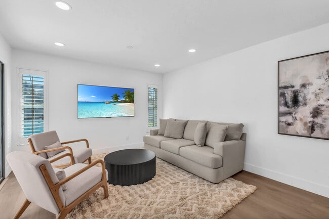 Building Photo - 27128 Edenbridge Ct Unit FL1-ID1073505P