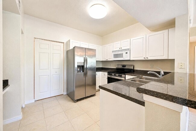 Photo - 356 SE Rogers Ct Unit 356