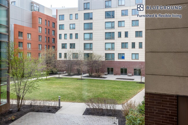 Photo - 303 Third St Unit FL2-ID642