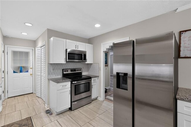 Photo - 4053 Cooper Ridge Ct SE