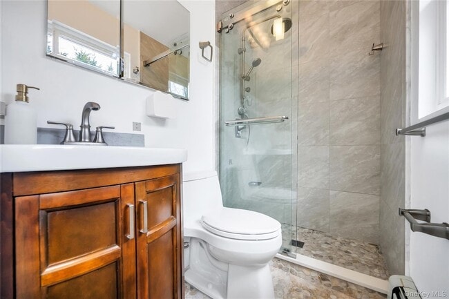 Building Photo - 8 Lovell Rd