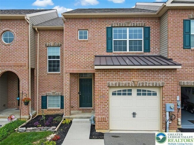 Building Photo - 4492 Cottonwood Dr