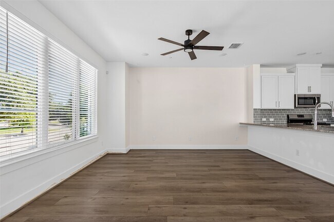 Photo - 7613 Reis Ln
