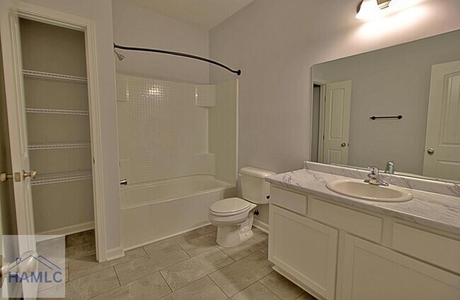 Photo - 68 Daylily Ct