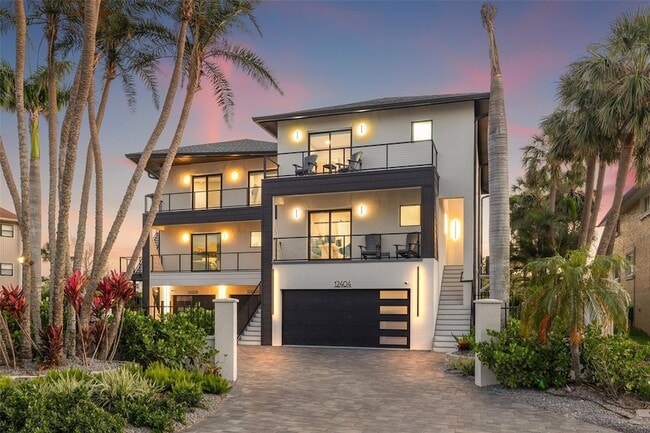 Building Photo - 12400 Capri Cir N Unit A