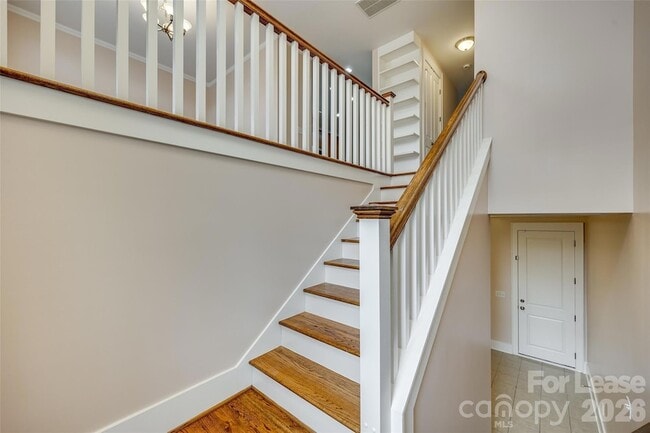 Photo - 799 Herrons Ferry Road