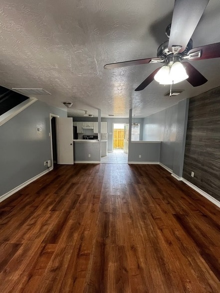 Photo - 1013 Ruthven St