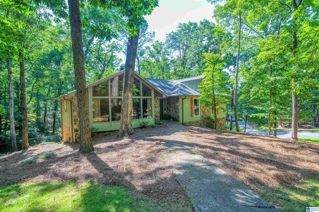 Building Photo - 1928 Indian Lake Dr