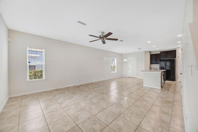 Photo - 4836 Chatterton Way