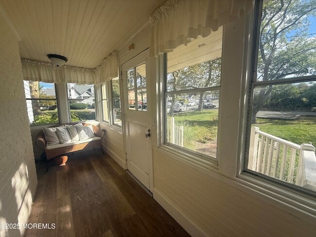 Photo - 210 S Lincoln Ave